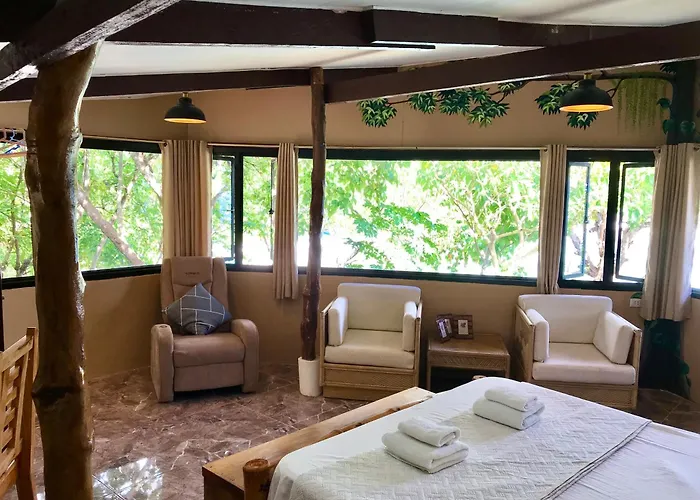 Camotes Cay Hideaway Apartment *